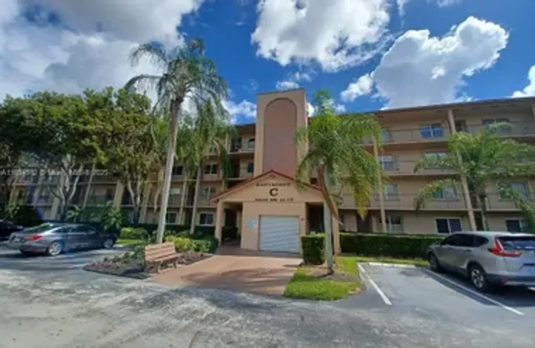 13100 SW 11TH CT 413C, PEMBROKE PINES, F..., Pembroke Pines, FL 33027