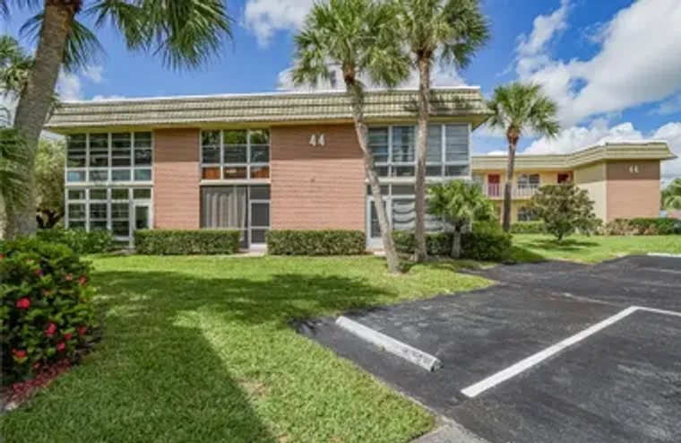 44 VISTA GARDENS TRL 101, VERO BEACH, FL..., Vero Beach, FL 32962