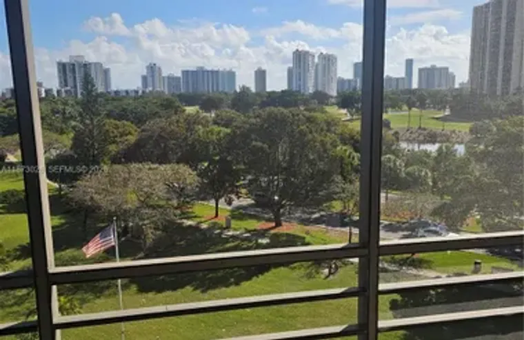 20400 W COUNTRY CLUB DR APT 711, AVENTUR..., Aventura, FL 33180