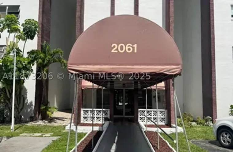2061 NW 47TH TER 407, LAUDERHILL, FL, 33..., Lauderhill, FL 33313