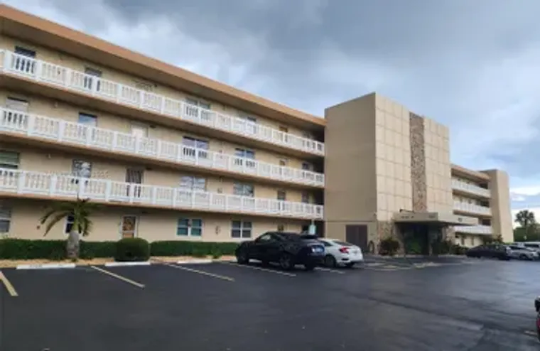 425 SE 11TH TER APT 403, DANIA BEACH, FL..., Dania Beach, FL 33004