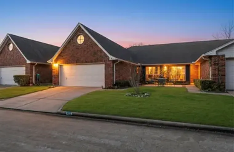 822 W COUNTRY MEADOWS LN, PEARLAND, TX, ..., Pearland, TX 77584