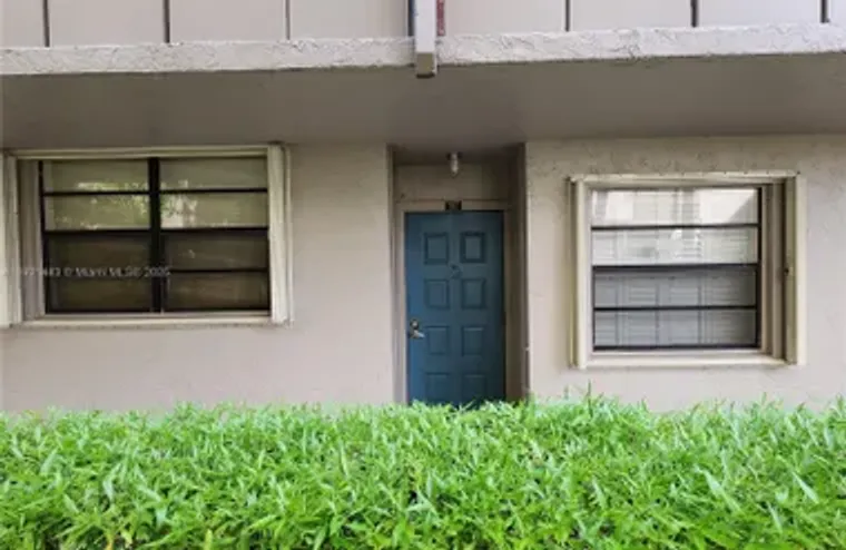 900 COLONY POINT CIR 107, PEMBROKE PINES..., Pembroke Pines, FL 33026