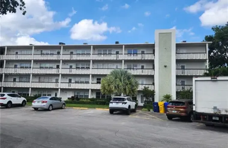339 SOUTHAMPTON B # 339, WEST PALM BEACH..., West Palm Beach, FL 33417