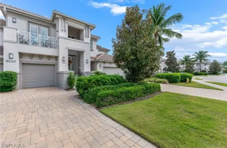 8030 SIGNATURE CLUB CIR # 6, NAPLES, FL,..., Naples, FL 34113