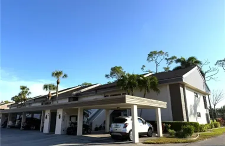 5630 TRAILWINDS DR 215, FORT MYERS, FL, ..., Fort Myers, FL 33907