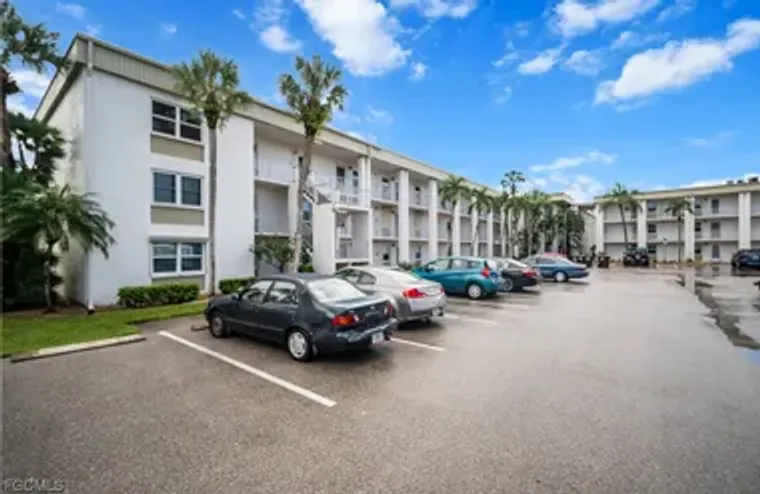 1624 PINE VALLEY DR 314, FORT MYERS, FL,..., Fort Myers, FL 33907