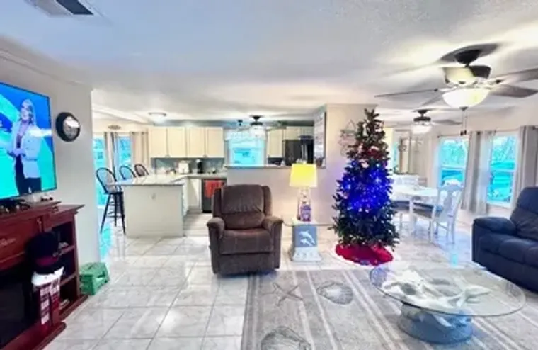 5635 CAPTAIN JOHN SMITH LOOP, NORTH FORT..., North Fort Myers, FL 33917