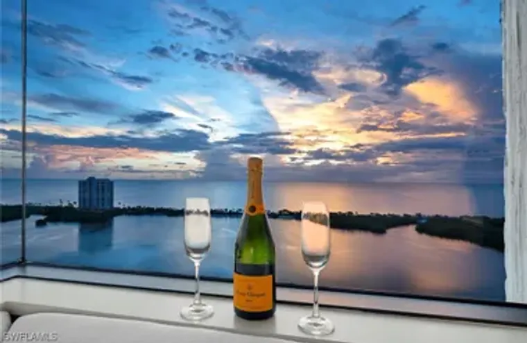 5555 HERON POINT DR 2101, NAPLES, FL, 34..., Naples, FL 34108