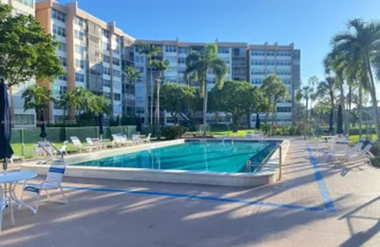 1200 SAINT CHARLES PL 321, PEMBROKE PINE..., Pembroke Pines, FL 33026