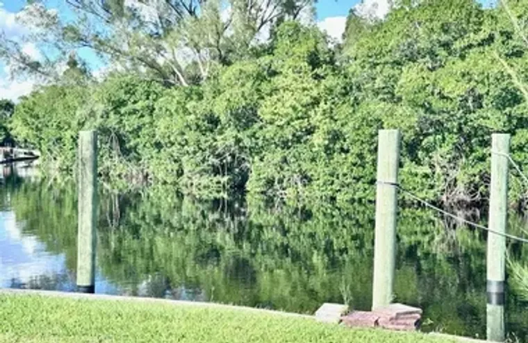 5529 SIR WALTER WAY, NORTH FORT MYERS, F..., North Fort Myers, FL 33917