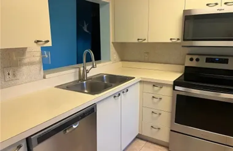 7406 LAKE BREEZE DR 118, FORT MYERS, FL,..., Fort Myers, FL 33907