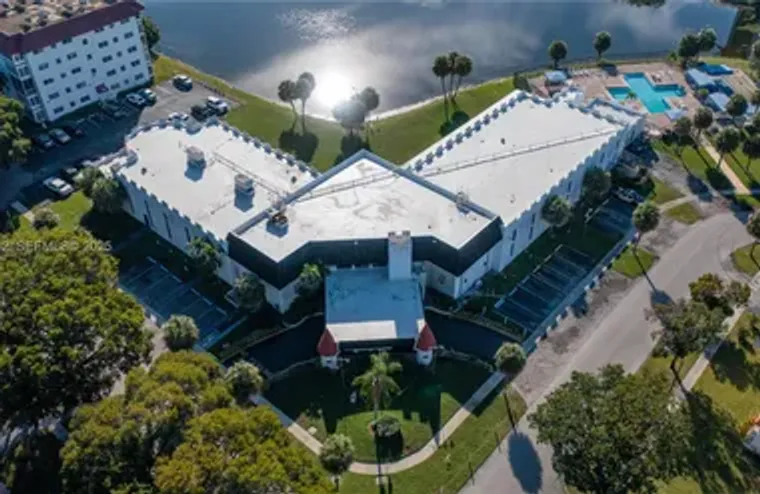 4750 NW 22ND CT APT 211, LAUDERHILL, FL,..., Lauderhill, FL 33313