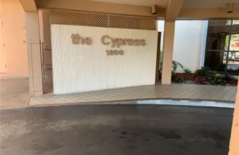 1200 SAINT CHARLES PL 311, PEMBROKE PINE..., Pembroke Pines, FL 33026