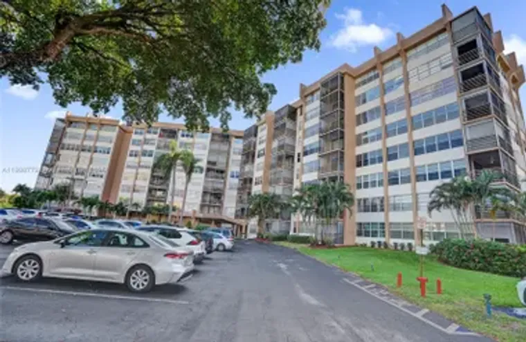 1200 SAINT CHARLES PL 413, PEMBROKE PINE..., Pembroke Pines, FL 33026