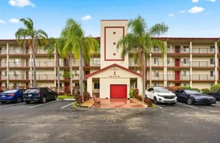 1600 SW 127TH WAY APT 302C, PEMBROKE PIN..., Pembroke Pines, FL 33027