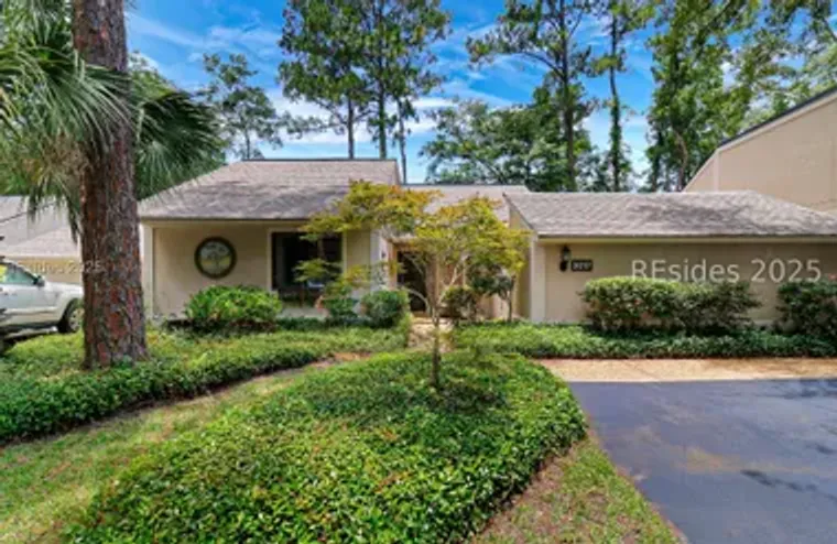 1 HIGH BLUFF RD 2017, HILTON HEAD ISLAND..., Hilton Head Island, SC 29926