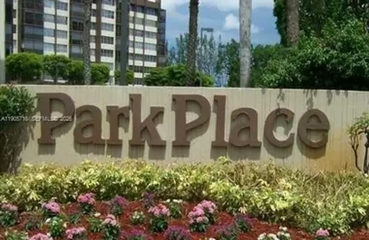 1100 SAINT CHARLES PL PH 15, PEMBROKE PI..., Pembroke Pines, FL 33026