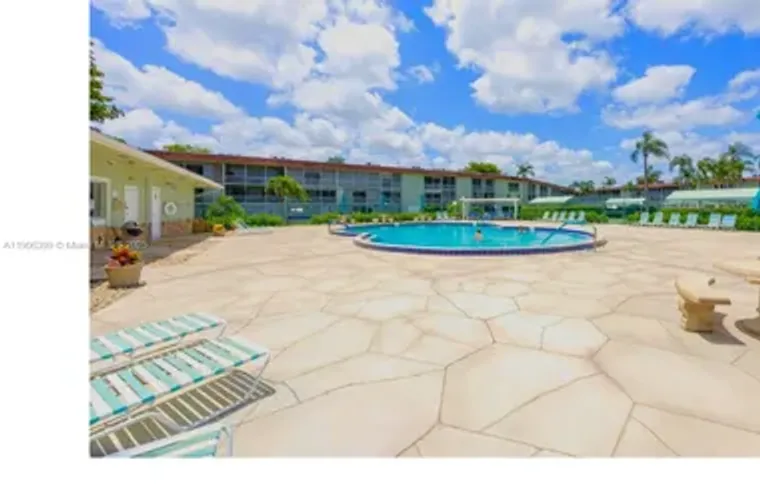 3000 SPRINGDALE BLVD V109, PALM SPRINGS,..., Palm Springs, FL 33461