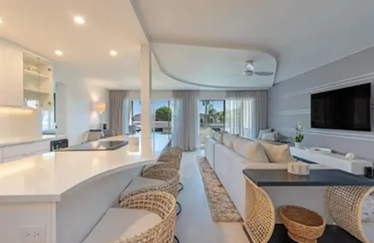 3410 GULF SHORE BLVD 202, NAPLES, FL, 34..., Naples, FL 34103