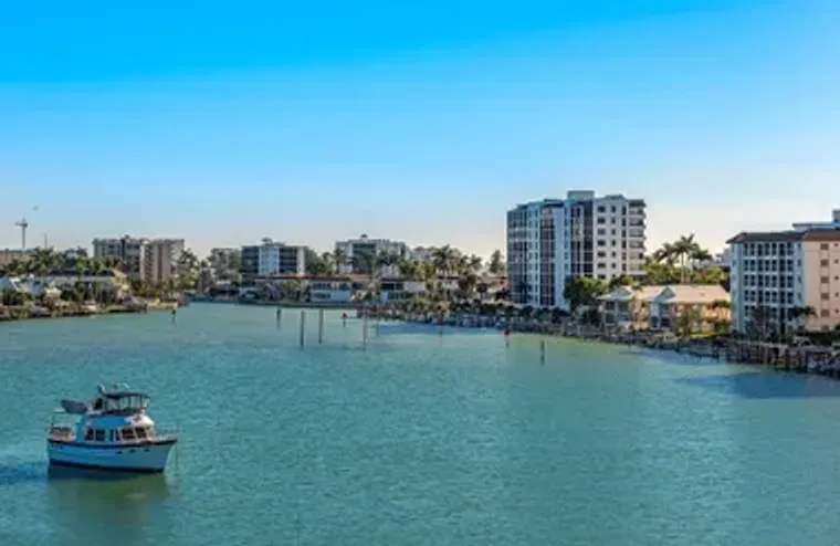 222 HARBOUR DR 503, NAPLES, FL, 34103, Naples, FL 34103