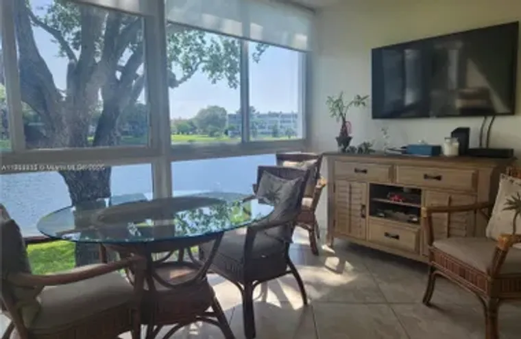 2114 CAMBRIDGE E UNIT E, DEERFIELD BEACH..., Deerfield Beach, FL 33442