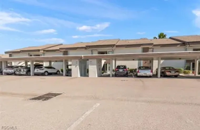 5770 TRAILWINDS DR 213, FORT MYERS, FL, ..., Fort Myers, FL 33907