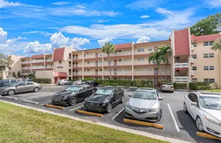 1040 COUNTRY CLUB DR APT 408, MARGATE, F..., Margate, FL 33063