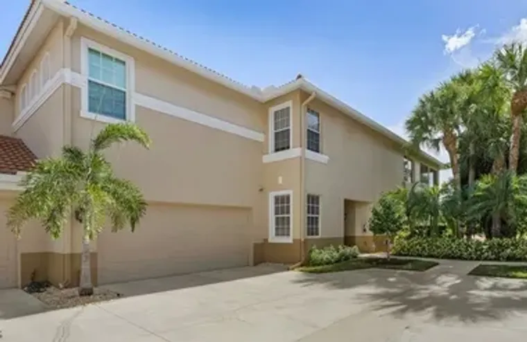 11079 HARBOUR YACHT CT UNIT 102, FORT MY..., Fort Myers, FL 33908