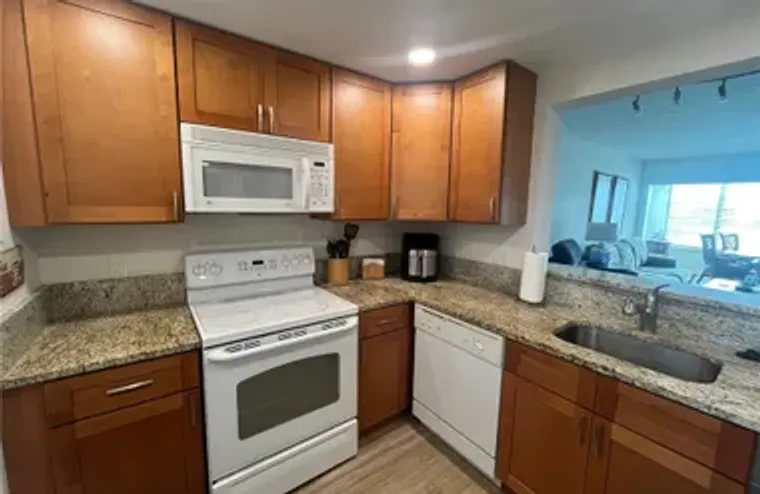 1624 PINE VALLEY DR APT 211, FORT MYERS,..., Fort Myers, FL 33907