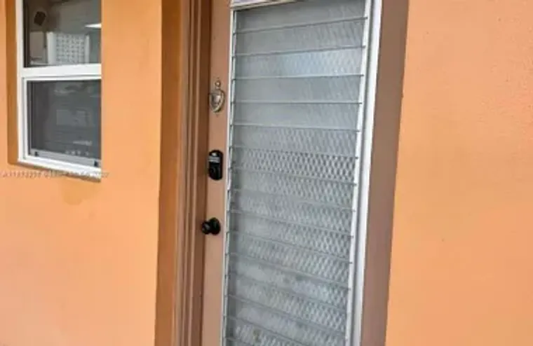 3001 NW 46TH AVE 207, LAUDERDALE LAKES, ..., Lauderdale Lakes, FL 33313