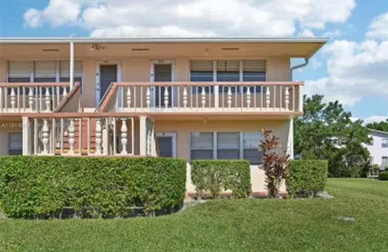 126 CANTERBURY E UNIT E, WEST PALM BEACH..., West Palm Beach, FL 33417