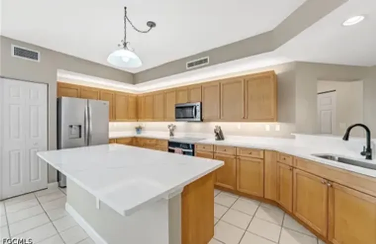 14250 ROYAL HARBOUR CT 318, FORT MYERS, ..., Fort Myers, FL 33908
