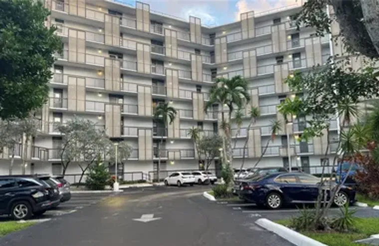 20500 W COUNTRY CLUB DR 117, AVENTURA, F..., Aventura, FL 33180