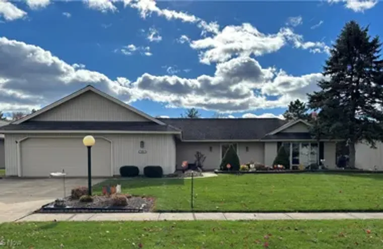 32913 WOODSTONE CIR, NORTH RIDGEVILLE, O..., North Ridgeville, OH 44039