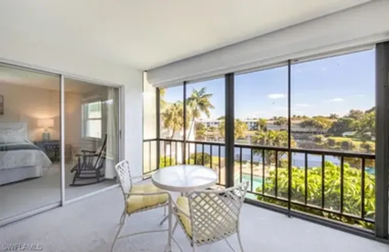 3030 BINNACLE DR 307, NAPLES, FL, 34103, Naples, FL 34103