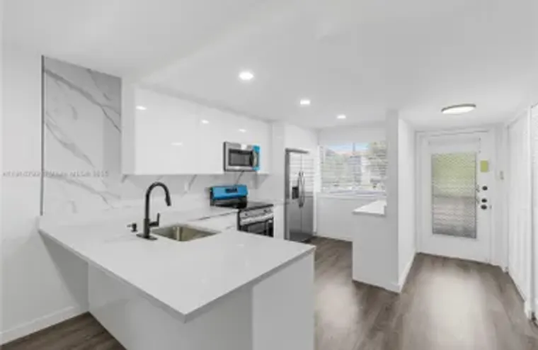 3591 INVERRARY DR 203, LAUDERHILL, FL, 3..., Lauderhill, FL 33319