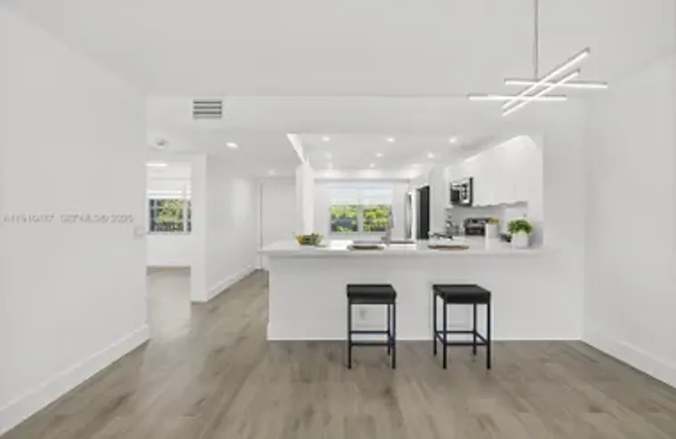 12500 SW 5TH CT 410M, PEMBROKE PINES, FL..., Pembroke Pines, FL 33027