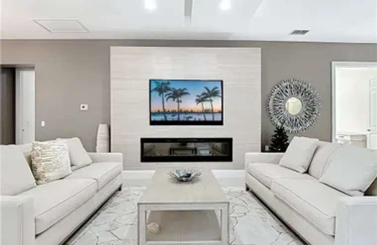 3695 MONTREUX LN 201, NAPLES, FL, 34114, Naples, FL 34114