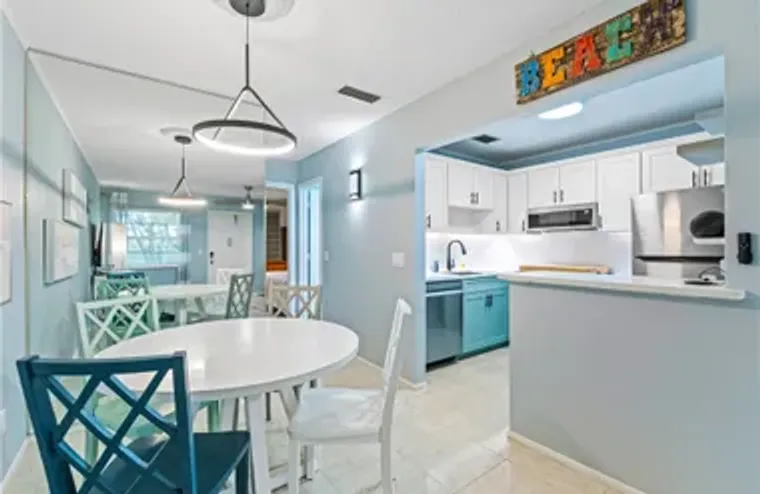 35 VISTA GARDENS TRL 204, VERO BEACH, FL..., Vero Beach, FL 32962