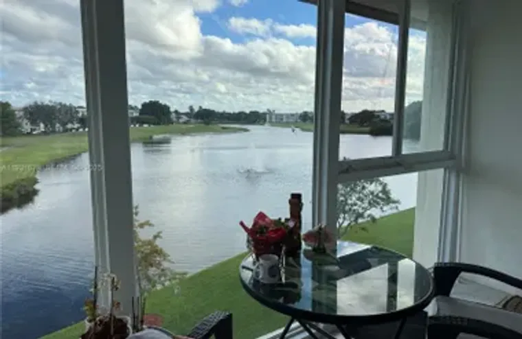 3205 PORTOFINO PT J4, COCONUT CREEK, FL,..., Coconut Creek, FL 33066