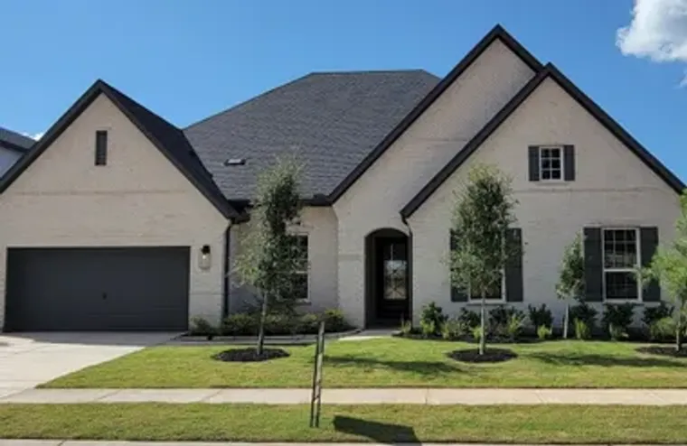5052 AMERICAN SYCAMORE TRL, MONTGOMERY, ..., Montgomery, TX 77316