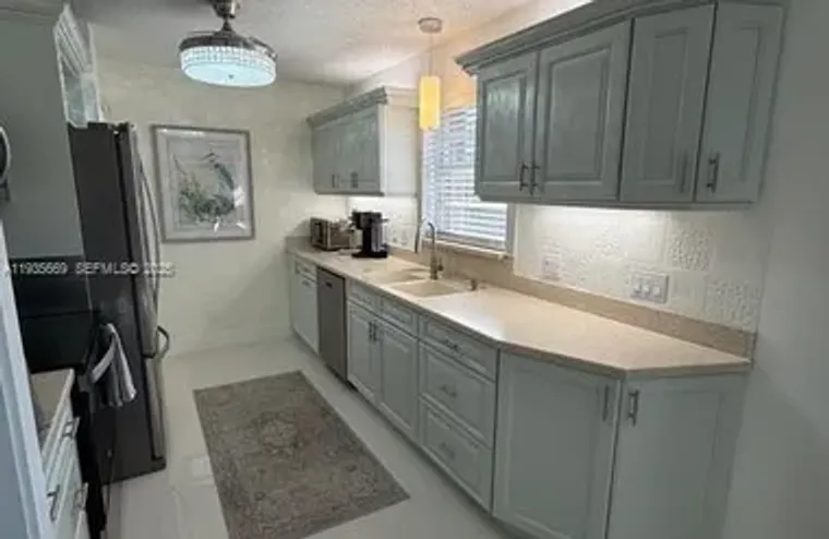 17 LAKE VISTA TRL APT 201, PORT SAINT LU..., Port Saint Lucie, FL 34952