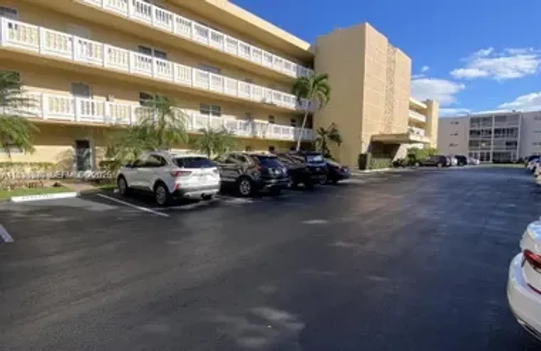 1025 SE 3RD AVE 102, DANIA BEACH, FL, 33..., Dania Beach, FL 33004