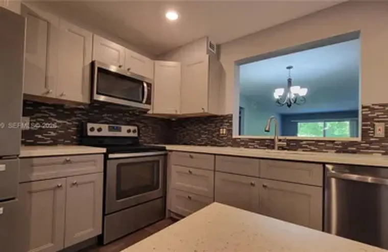 2003 GRANADA DR E4, COCONUT CREEK, FL, 3..., Coconut Creek, FL 33066