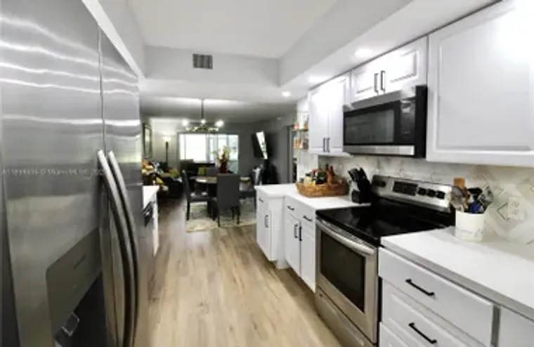 1200 SW 125TH AVE 105L, PEMBROKE PINES, ..., Pembroke Pines, FL 33027