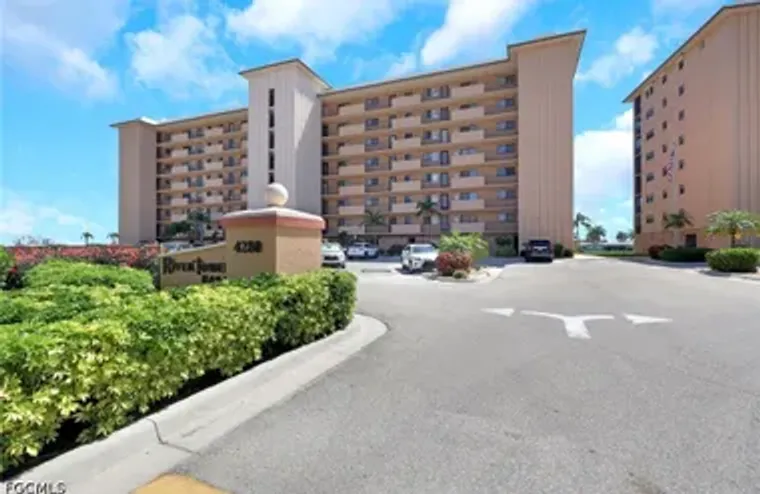 4280 SE 20TH PL 402, CAPE CORAL, FL, 339..., Cape Coral, FL 33904