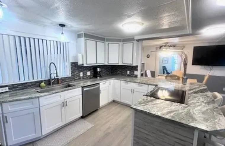 5512 SALEM LN, NORTH FORT MYERS, FL, 339..., North Fort Myers, FL 33917