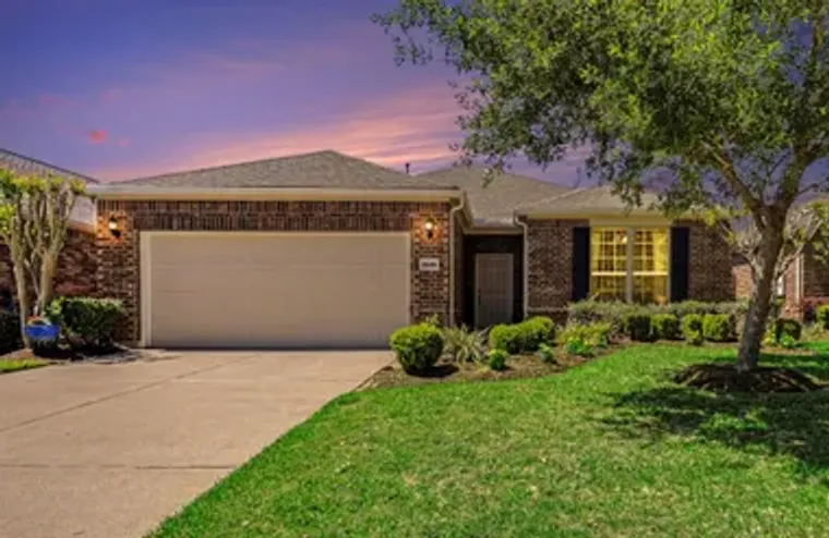 1542 TUSCAN VILLAGE DR, LEAGUE CITY, TX,..., League City, TX 77573