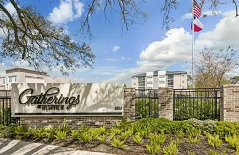 6804 WESTVIEW DR UNIT 2307 DR 2307, HOUS..., Houston, TX 77055